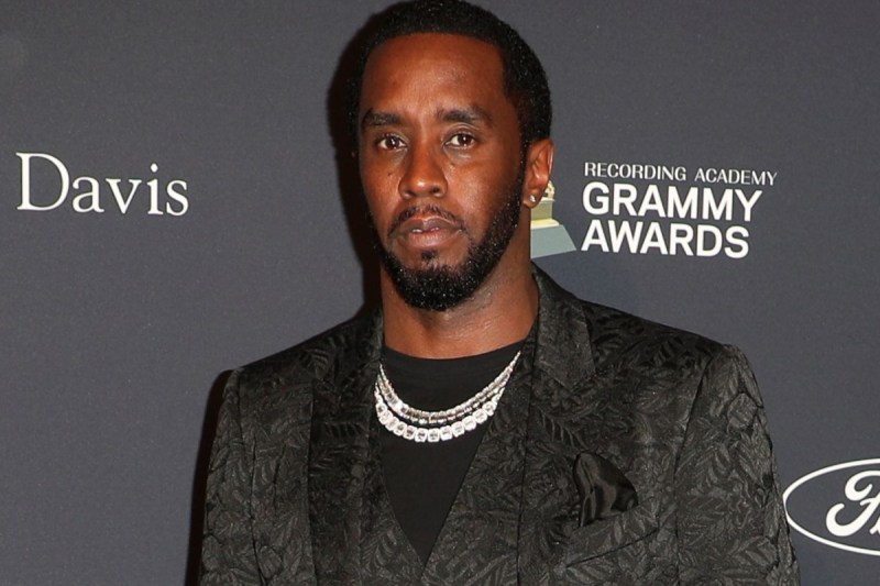 woman-removed-from-courtroom-after-yelling-at-sean-diddy-combs