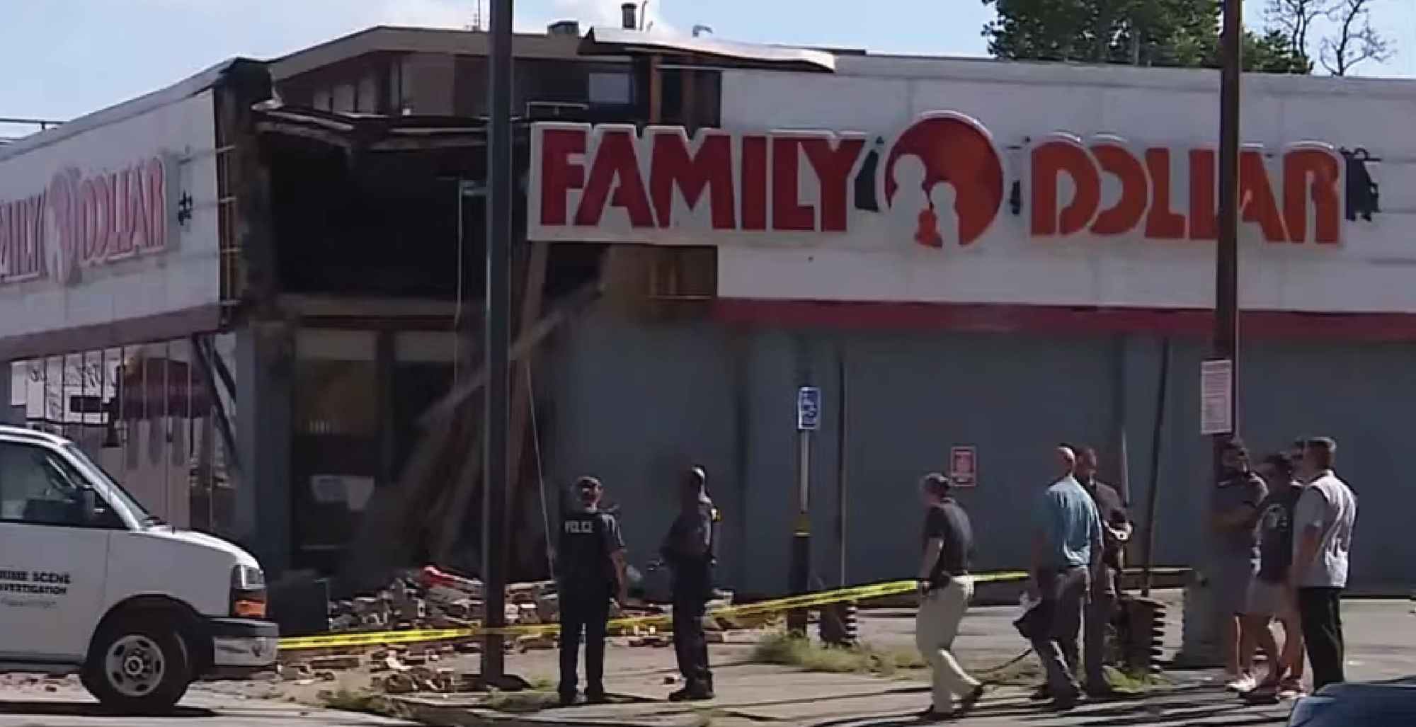 Family Dollar Roof Collapses, Killing 1 And Injuring Multiple Others(00)