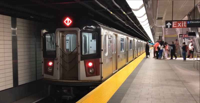 New York Subway Train 7