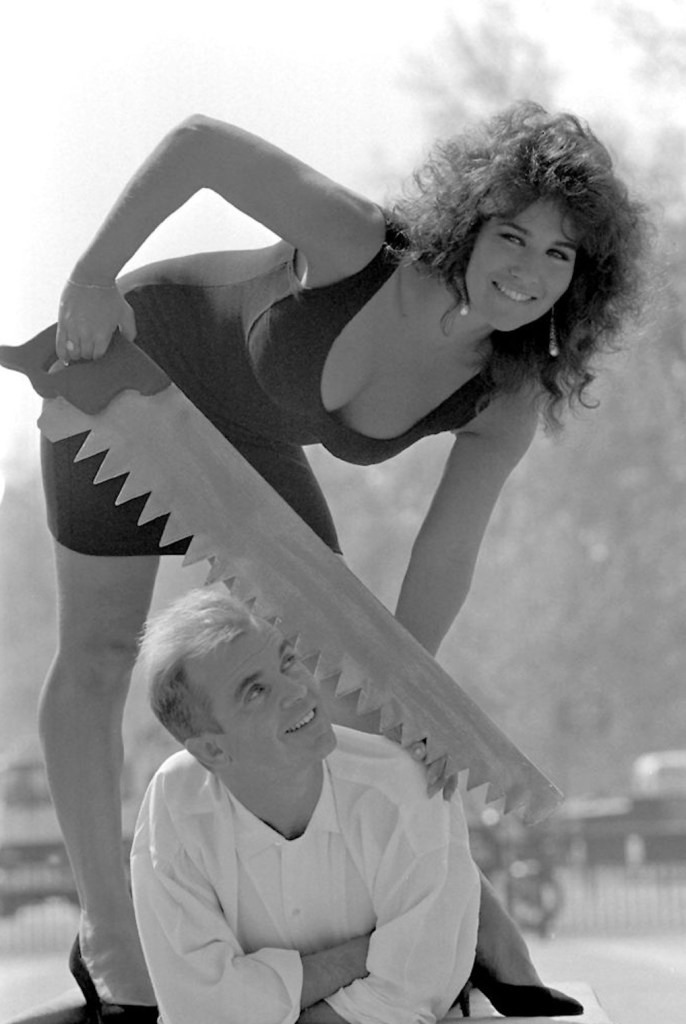 beloved-magician-dies-from-multiple-sclerosis-complications-wayne-dobson-was-68