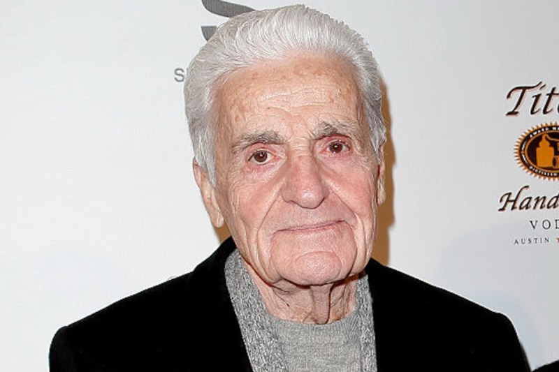 cheers-guest-star-tom-troupe-has-died