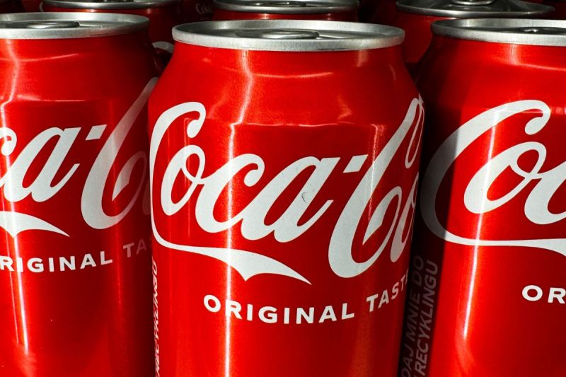 coca-cola-announces-new-u-s-real-cane-sugar-beverage-following-president-trumps-announcement