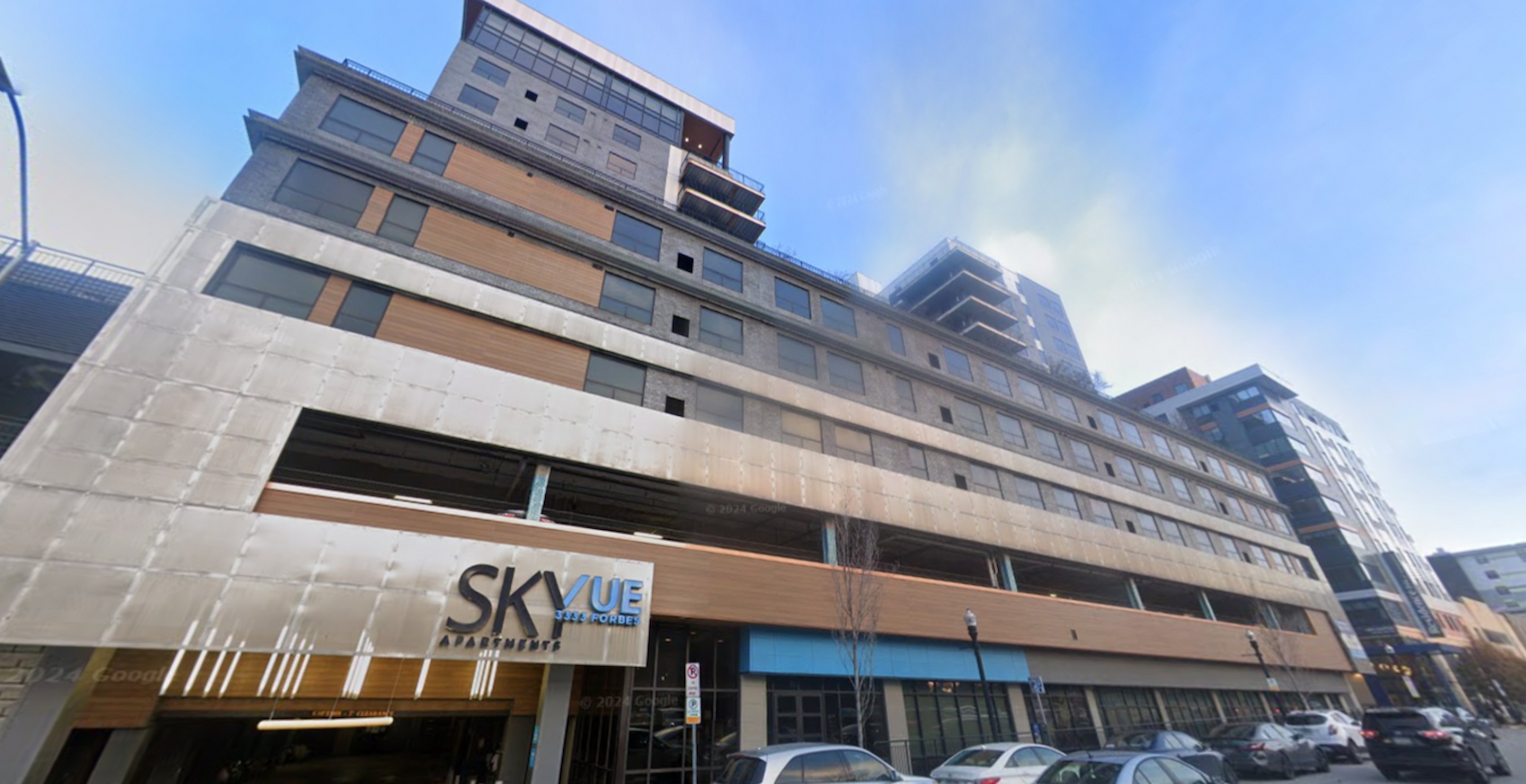 College Student Returns Home To Find Two Strangers In Buff Living In His Apartment