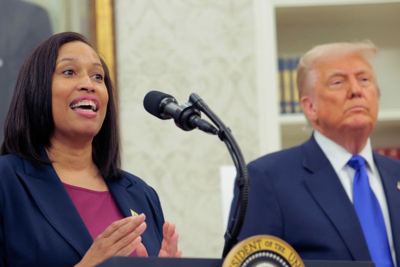 dcs-mayor-president-trump-washington-commanders