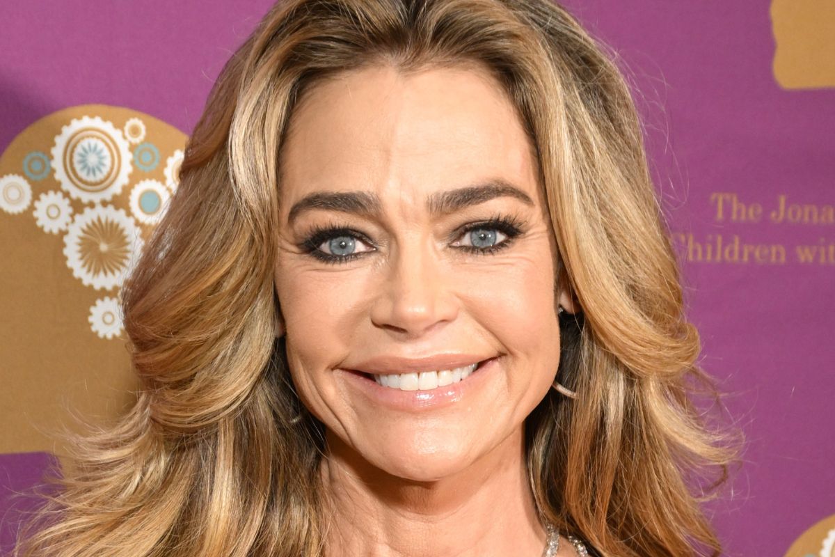 denise-richards-resurfaces-on-social-media-following-split-from-aaron-phypers