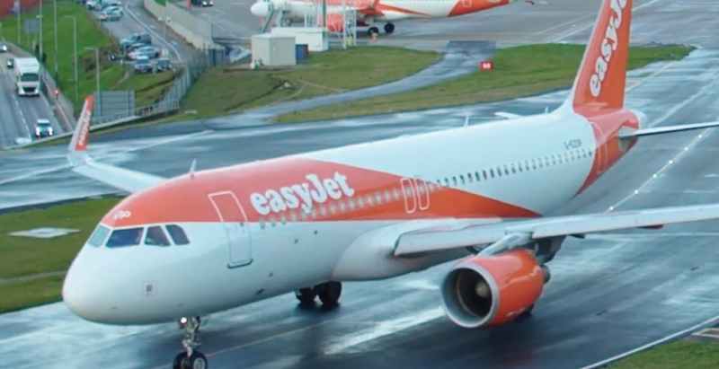 easyJet Plane