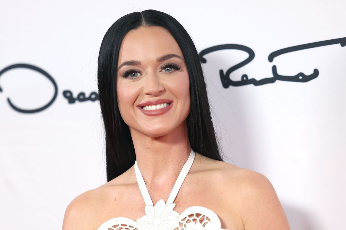 Katy Perry Spotted out to Dinner With Former World Leader Amidst