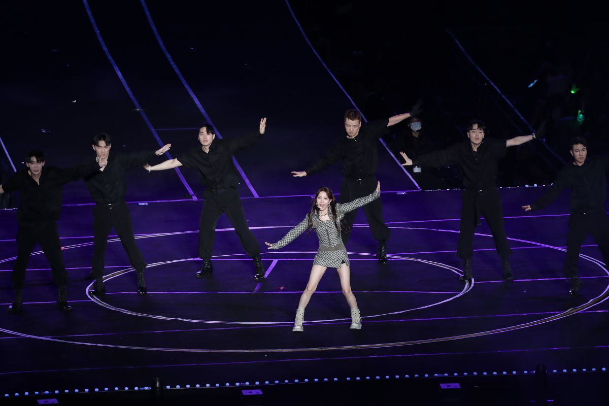 pop-music-osteonecrosis-concert