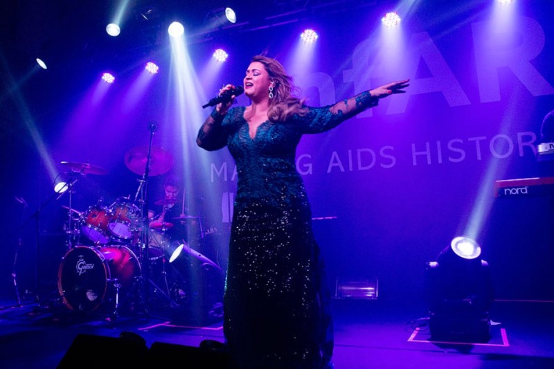 singer-and-tv-personality-dies-of-cancer-at-50-rip-to-preta-gil