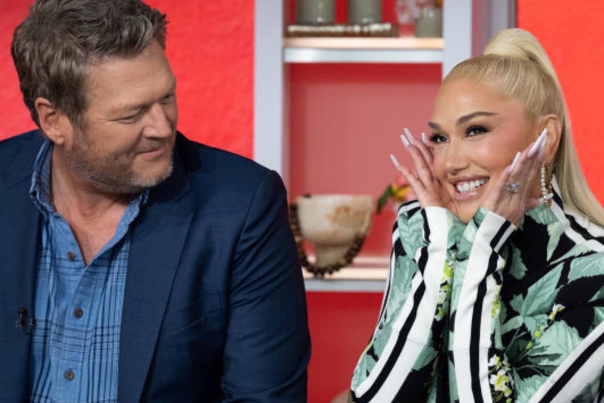 watch-gwen-stefanis-son-perform-country-music-at-blake-sheltons-bar