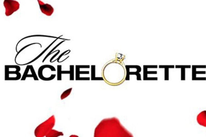 a-former-the-bachelorette-alum-announces-shes-going-to-be-a-grandmother-at-the-age-of-39