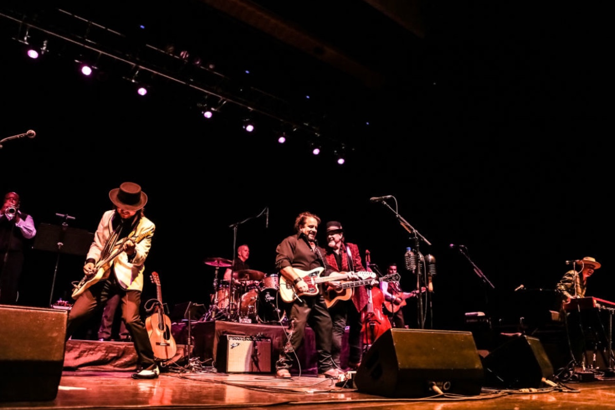 country-group-reveals-another-concert-cancellation-as-singers-health-complications-continue