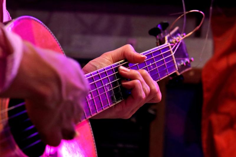 freak-accident-leaves-country-music-legend-injured