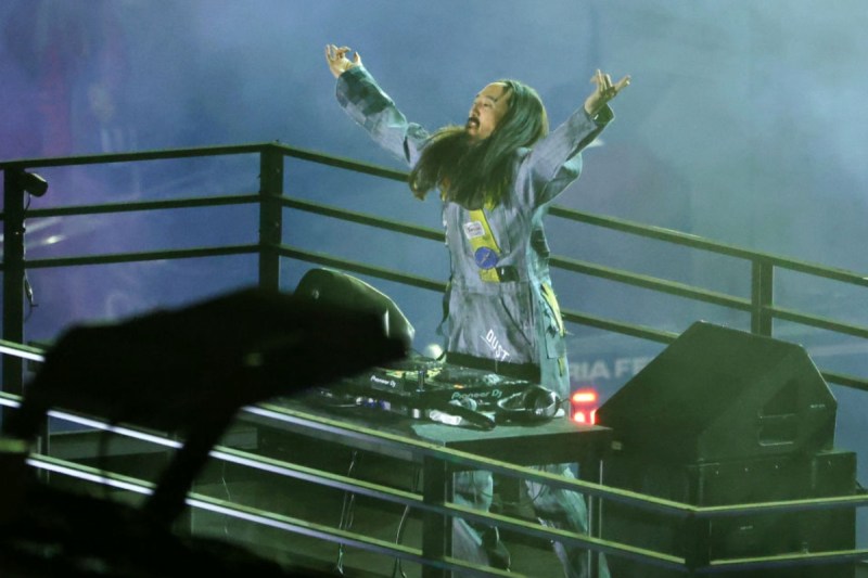 major-electronic-music-artist-and-wife-reveal-big-baby-news