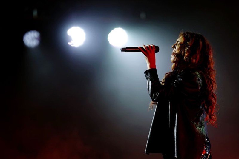 pop-rb-star-pregnant-2-years-after-frightening-blood-clot-scare