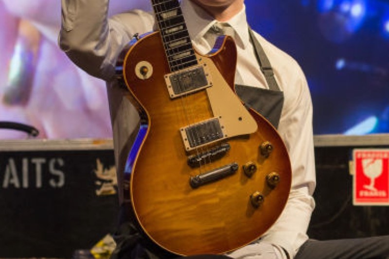 rolling-stones-legends-stolen-guitar-turns-up-in-museum-collection