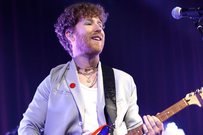 singer-cancels-tour-admits-its-over-poor-ticket-sales