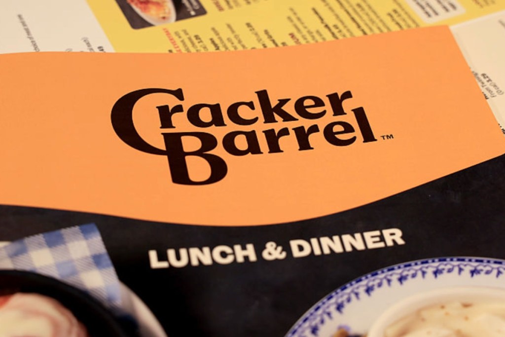 steak-n-shake-grills-cracker-barrel-for-dropping-old-timer-from-logo