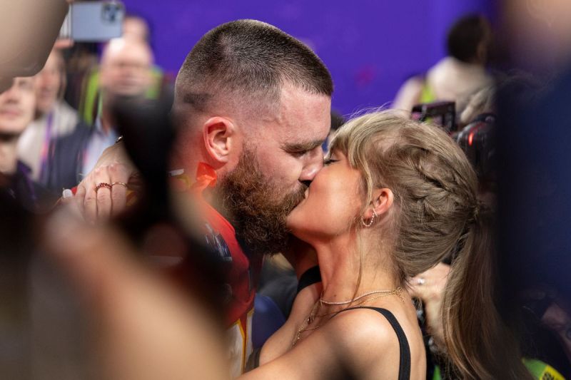 taylor-swift-and-travis-kelce-reveal-engagement