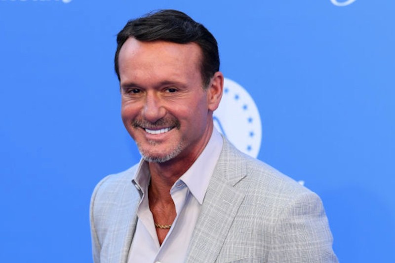 tim-mcgraw-just-shaved-his-head