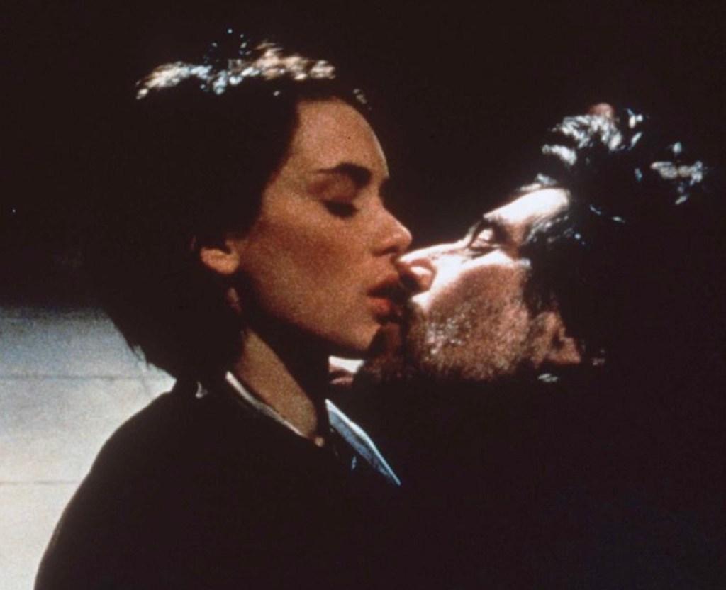 winona-ryder-was-absolutely-in-love-with-al-pacino-when-they-worked-together.