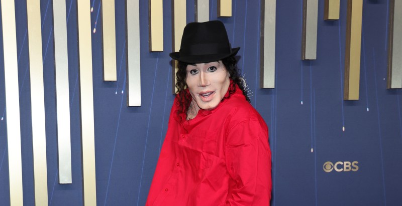 Emmy Attendee Shows up Fully Dressed as Michael Jackson