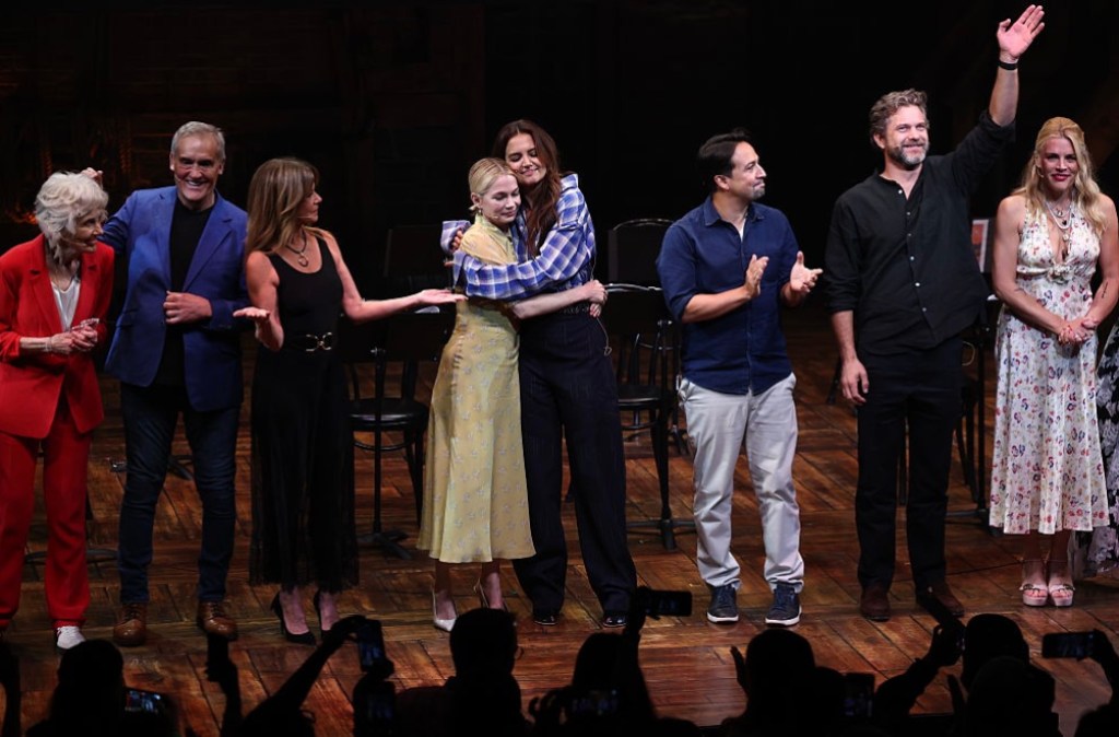 james-van-der-beek-makes-unexpected-appearance-at-dawsons-creek-reunion-after-dropping-out-due-to-illness