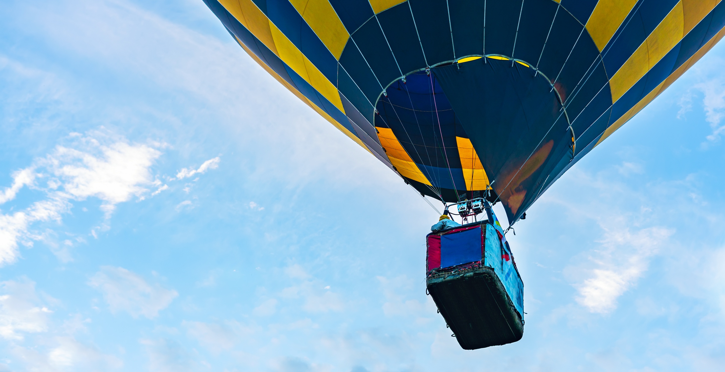 Man Falls To His Death After Climbing Out Of Hot Air Balloon Basket