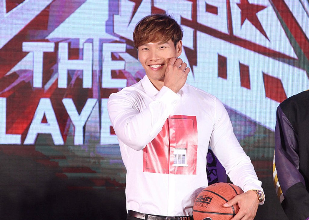 pop-star-announces-hes-engaged-and-the-wedding-is-reportedly-days-away