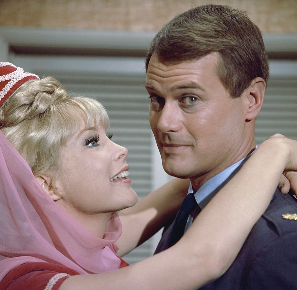 star-of-classic-nbc-sitcom-once-broke-her-co-stars-tooth-mid-scene