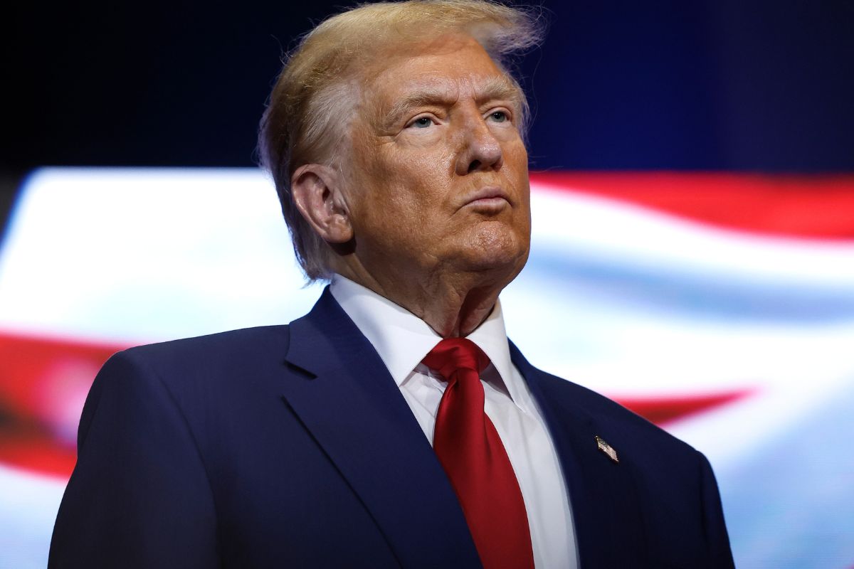 80s-music-legend-slams-president-trump-for-using-danger-zone-in-ai-king-trump-jet-video