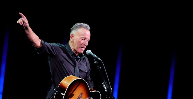 Acclaimed Rock Musician Covers Bruce Springsteen in New Commercial, and Fans Can't Believe It