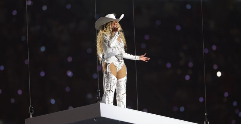 Beyoncé's 'Vulgar' and 'Inappropriate' Jeans Ad Sparks Backlash