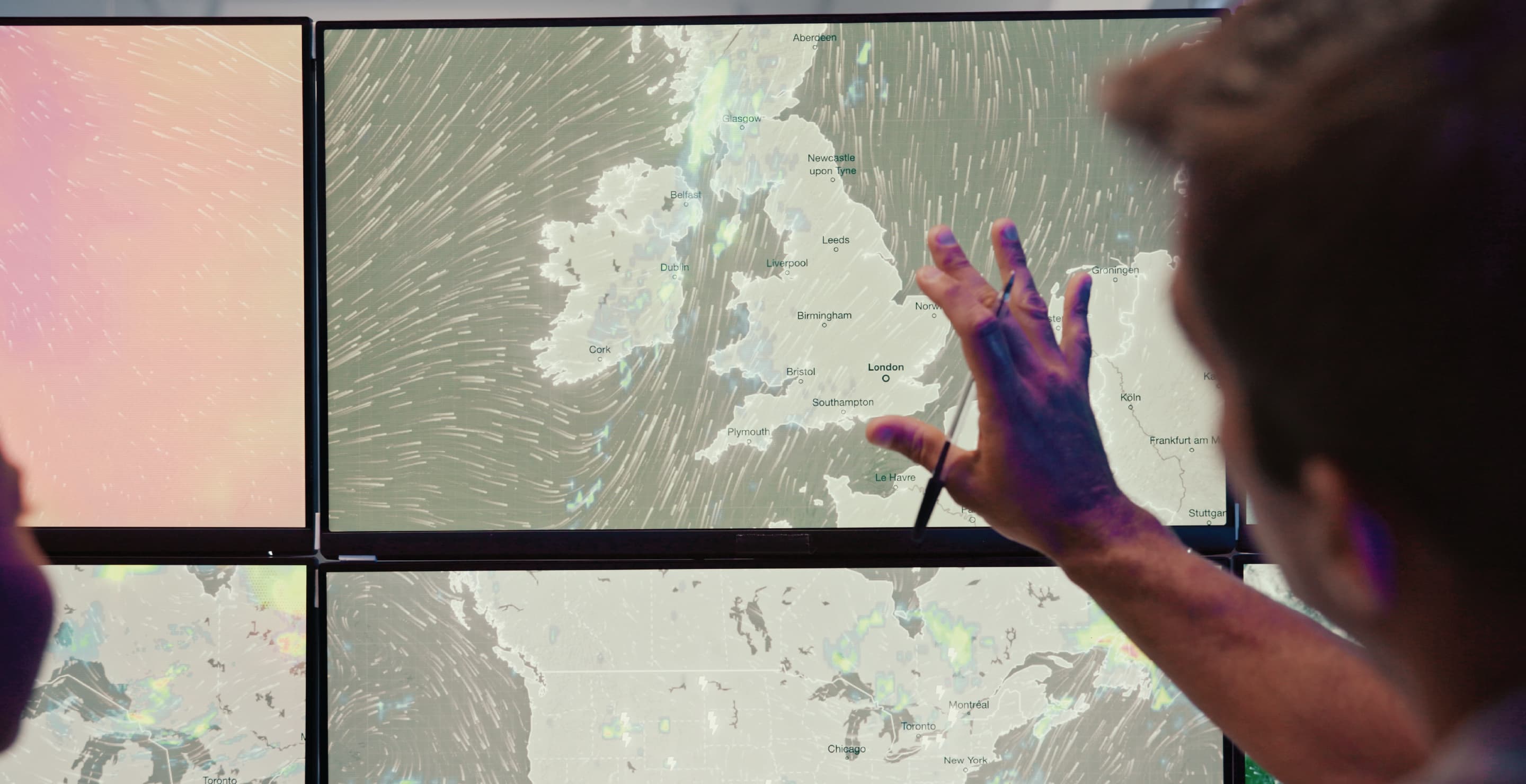 Meteorologist Screen Discussion