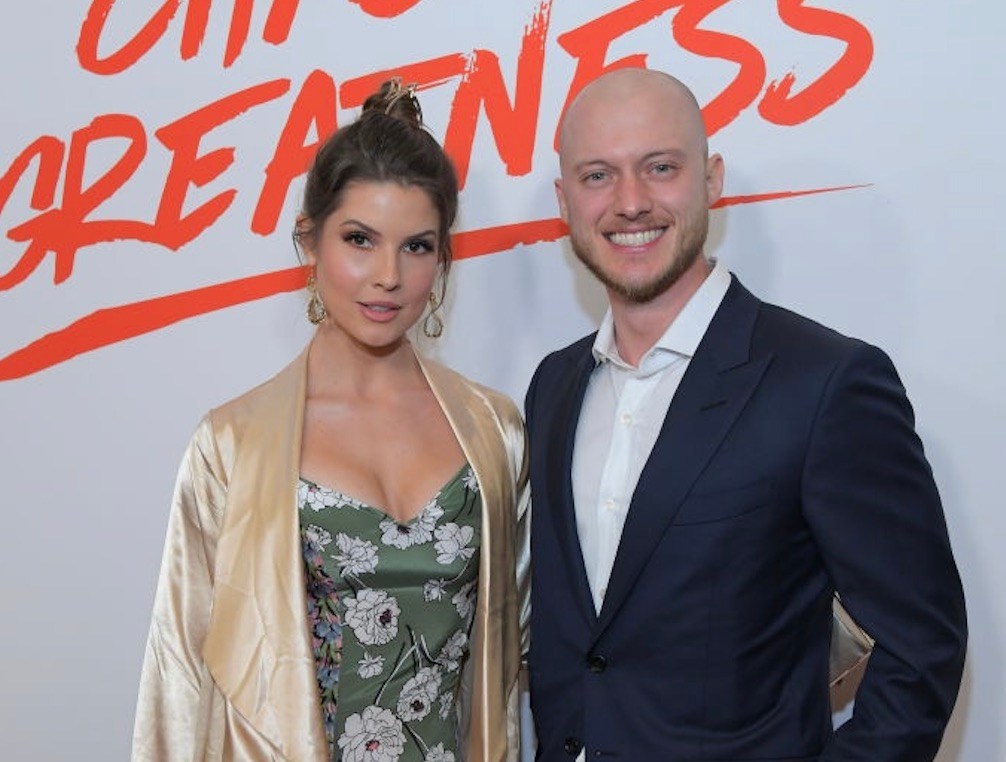 amanda-cerny-pregnant-with-twins