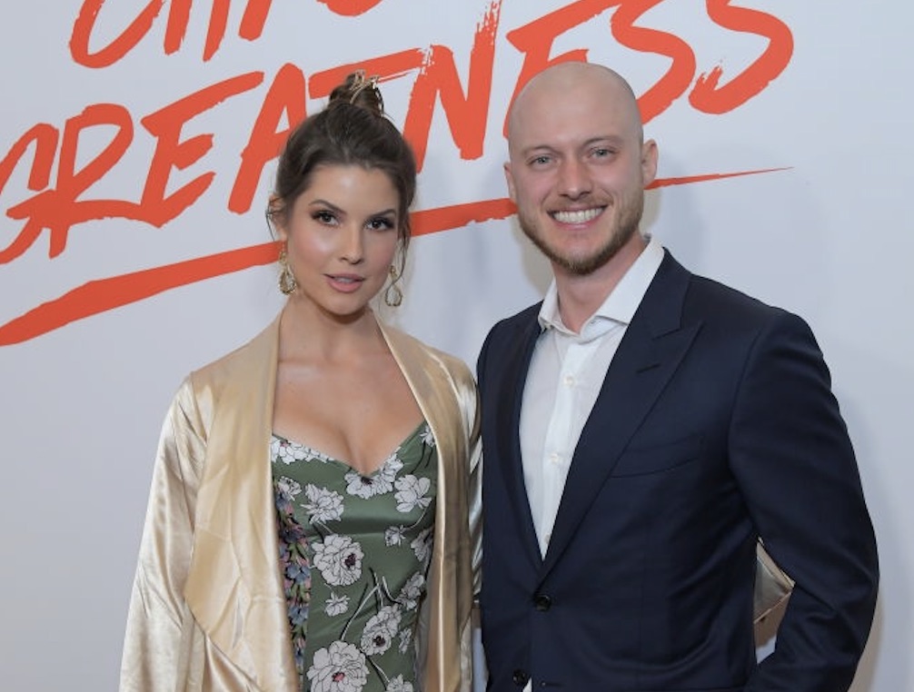 manda-cerny-pregnant-with-twins