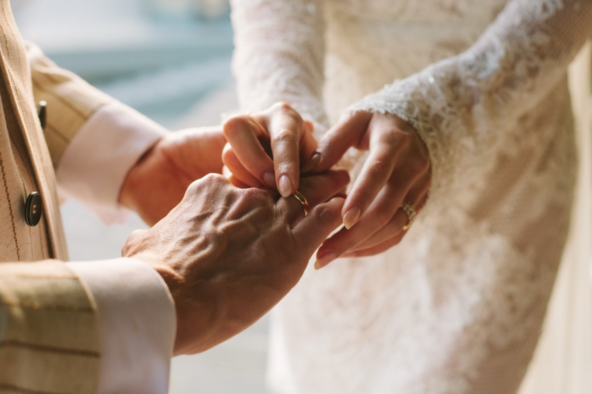 ‘90210’ Star and Pro Athlete Tie the Knot