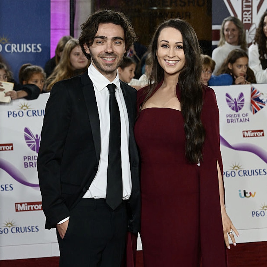 boy-band-favorite-weds-at-stunning-country-estate