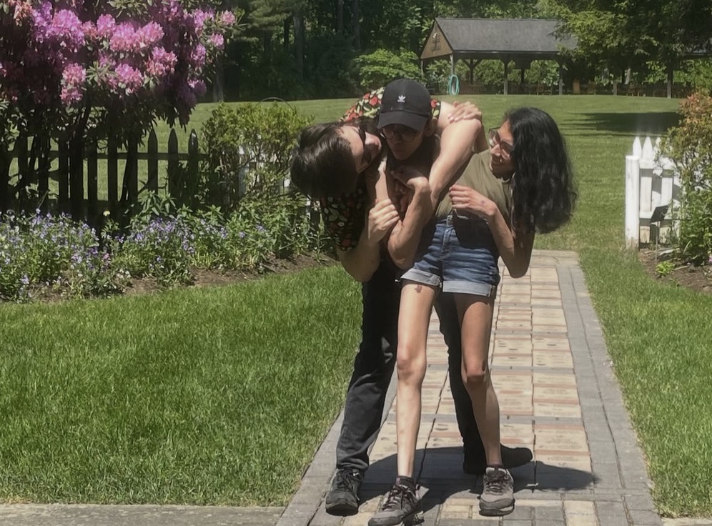 conjoined-twin-carmen-andrade-celebrates-first-wedding-anniversary-with-heartfelt-snapshots