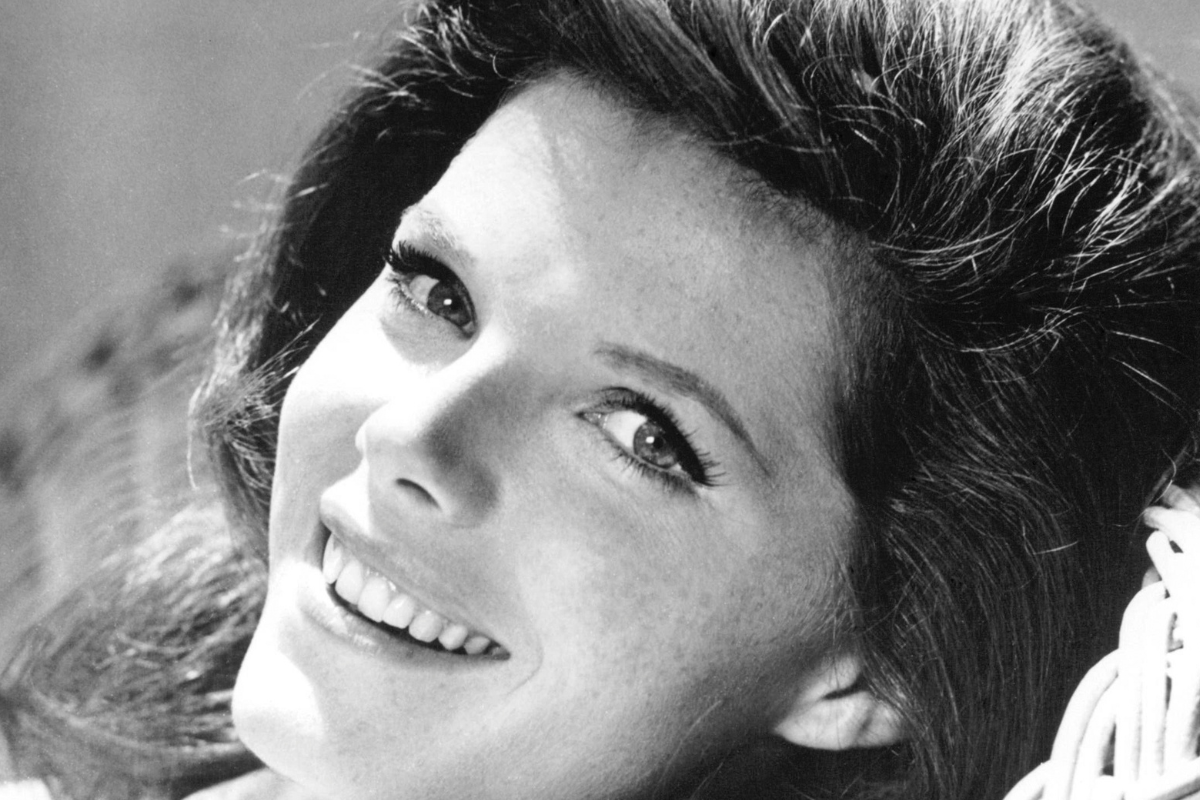 disney-hercules-actress-dies-after-recent-years-of-illness-samantha-eggar-was-86