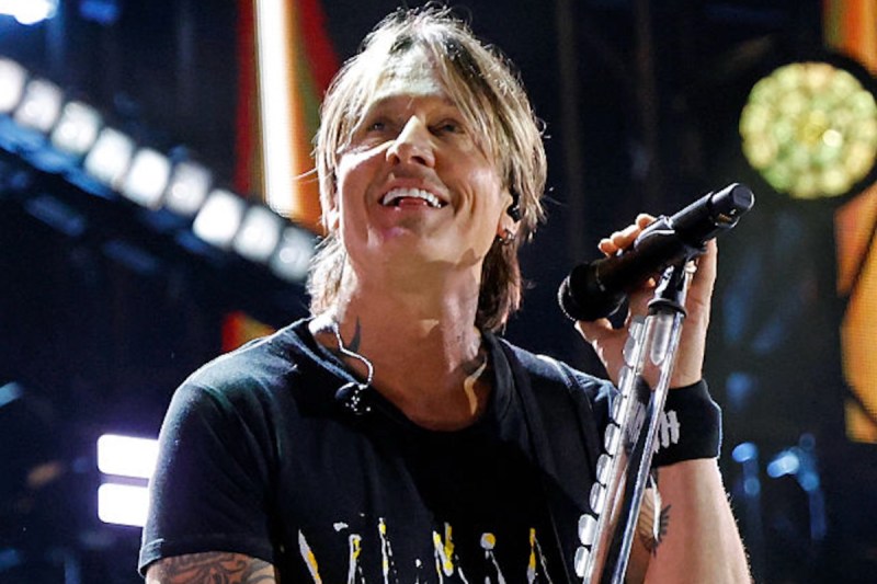 keith-urban-urges-fans-to-stop-reading-into-lyric-changes-amid-nicole-kidman-divorce