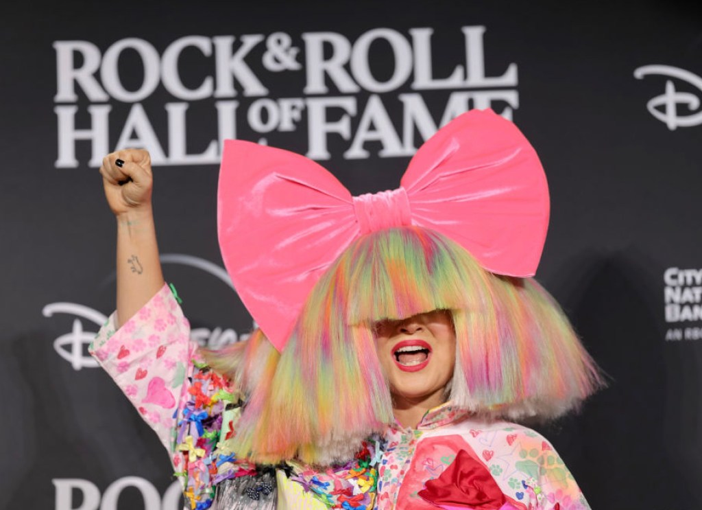 massive-pop-music-superstars-estranged-husband-requests-250000-in-monthly-spousal-support