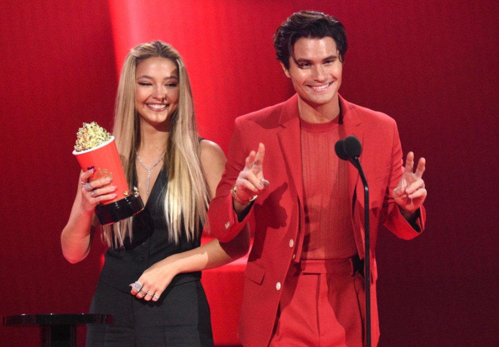 outer-banks-co-creator-shook-and-screamed-at-female-production-assistant-report-claims