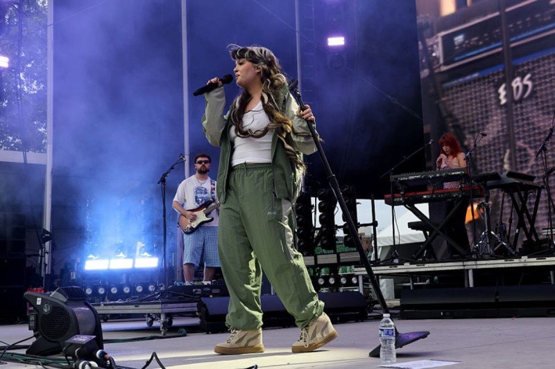 popular-singer-cancels-tour-going-away-for-a-while-after-health-woes