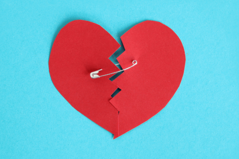 singer-songwriter-couple-breaks-up-after-13-years-together-then-puts-out-an-album-about-it