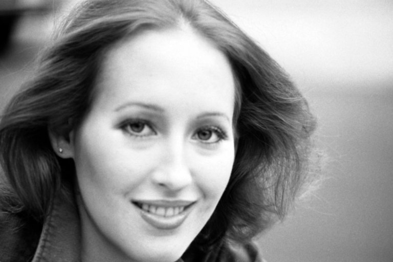 Susan Kendall Newman, Daughter of Hollywood Legend Paul Newman, Dies at 72(01)