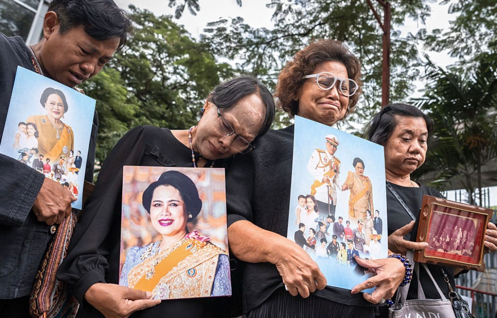thailands-queen-mother-sirikit-has-died.