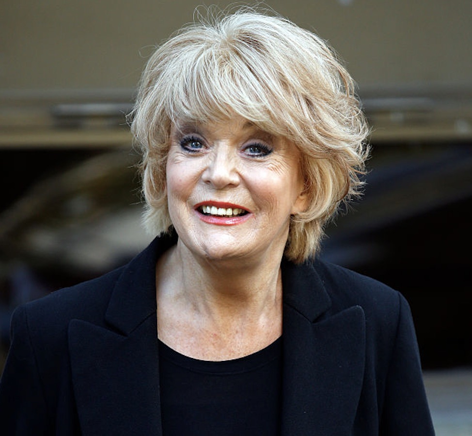 tv-actress-quits-show-after-2-year-run