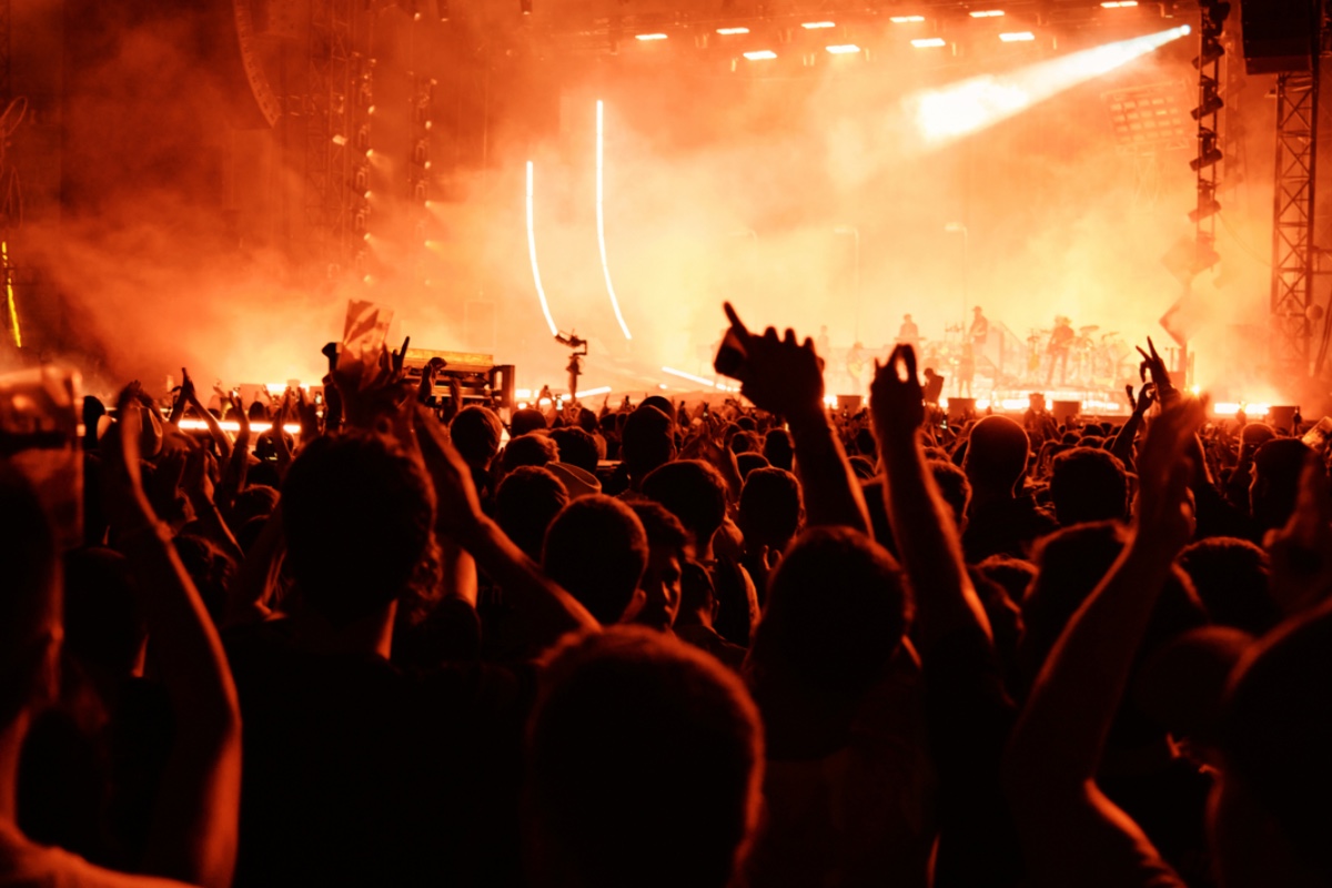 3-rock-bands-cancel-tour-stop-in-major-city-citing-vocal-loss-among-the-touring-party