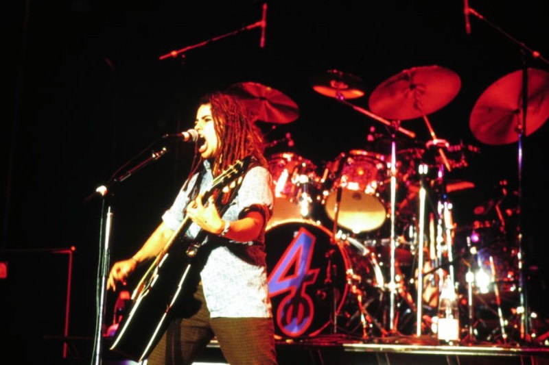 90s-rock-legends-discover-their-song-is-1-on-tiktok-30-years-after-it-dropped